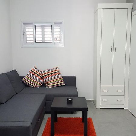 Studio Masaryk Apartment Bat Yam Buitenkant foto