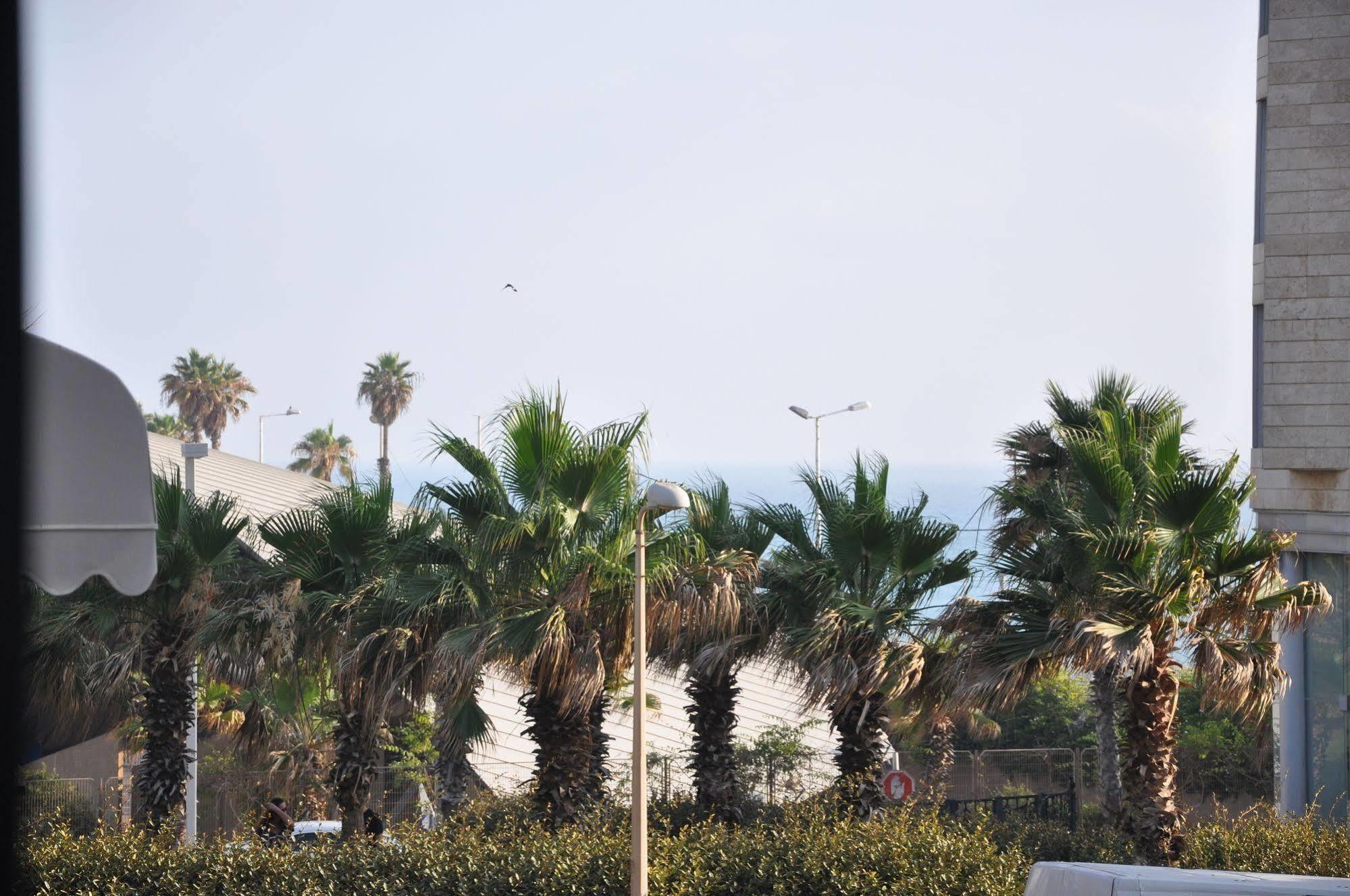 Studio Masaryk Apartment Bat Yam Buitenkant foto