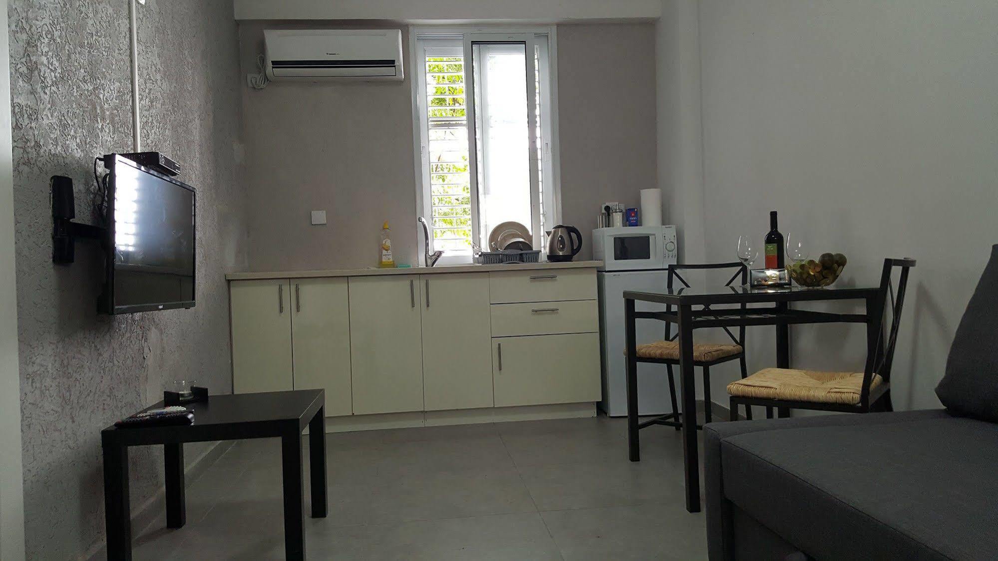 Studio Masaryk Apartment Bat Yam Buitenkant foto