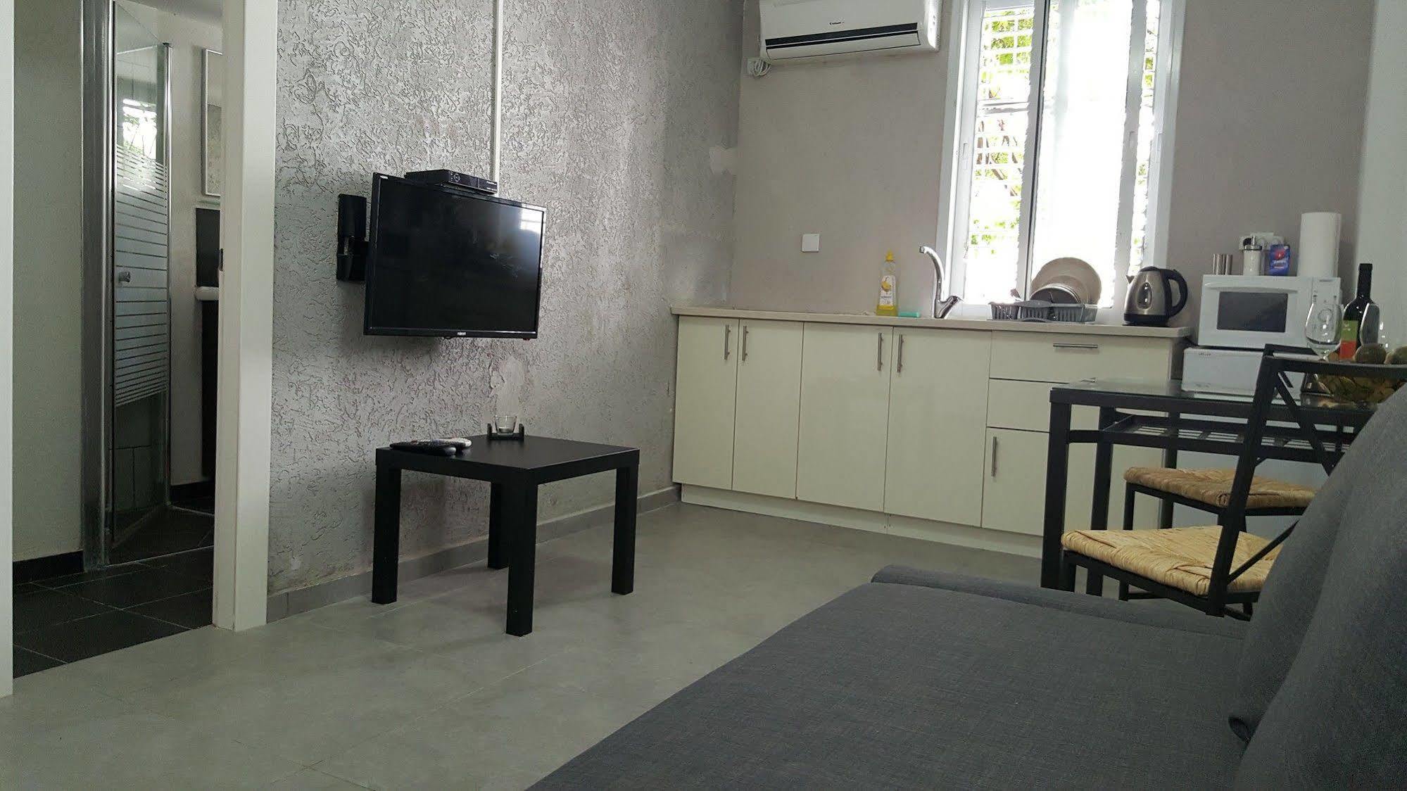 Studio Masaryk Apartment Bat Yam Buitenkant foto